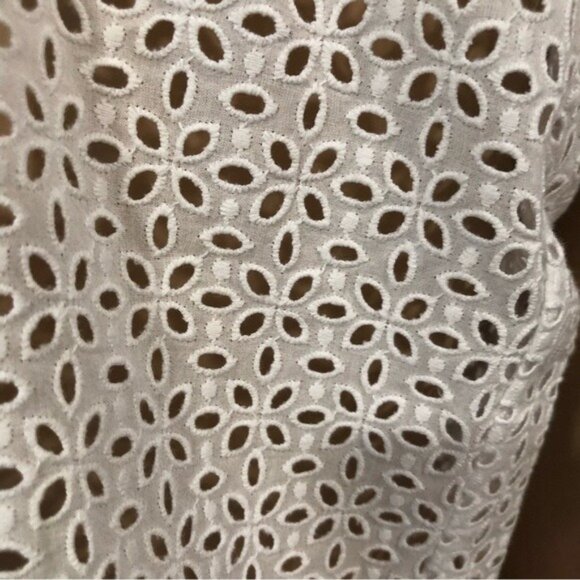J.Crew Eyelet Puff Sleeve Top | V-Back | White Cotton Blouse | Size 12 - Picture 5 of 6